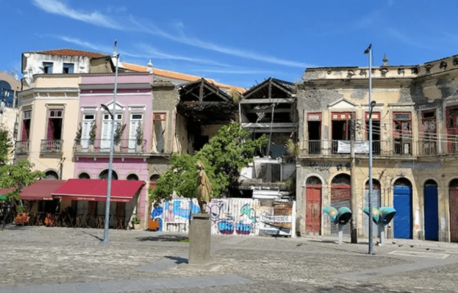 A pequena Áffrica - destaque fonte: https://www.penaestrada.blog.br/pequena-africa-no-centro-do-rio-de-janeiro/